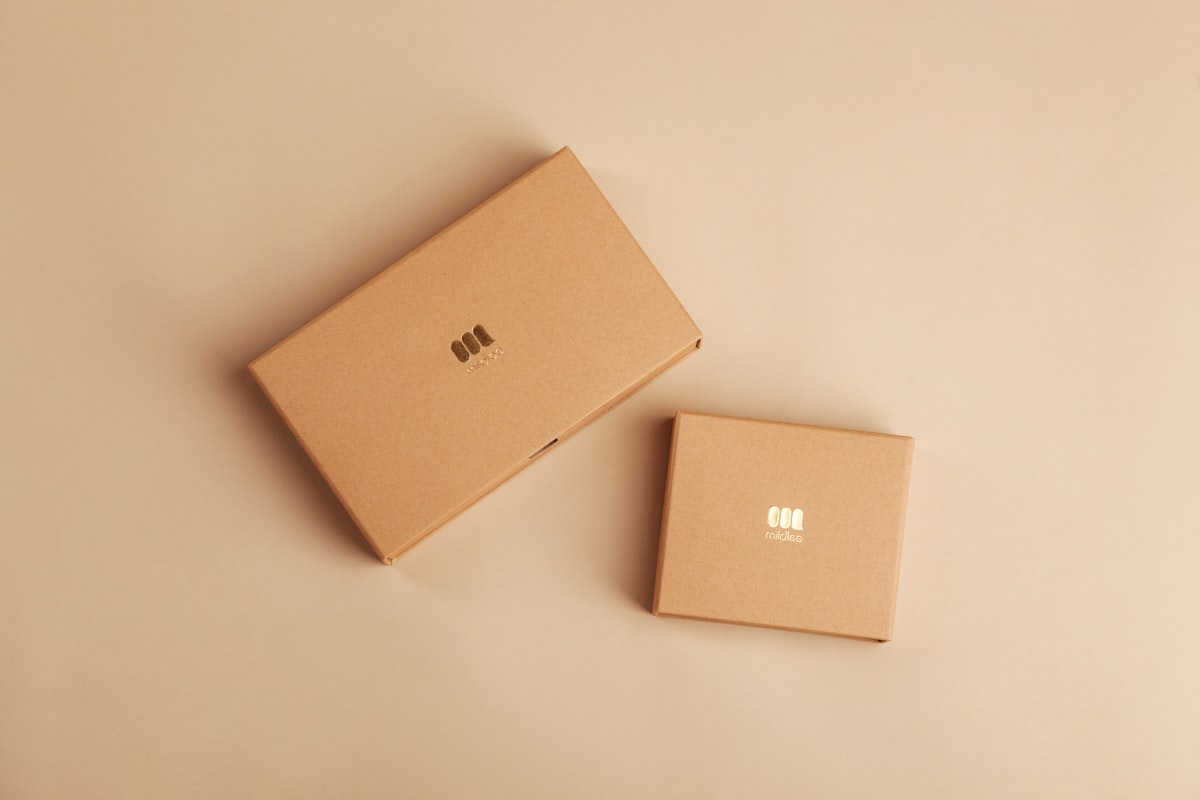 Clean kraft shipping boxes